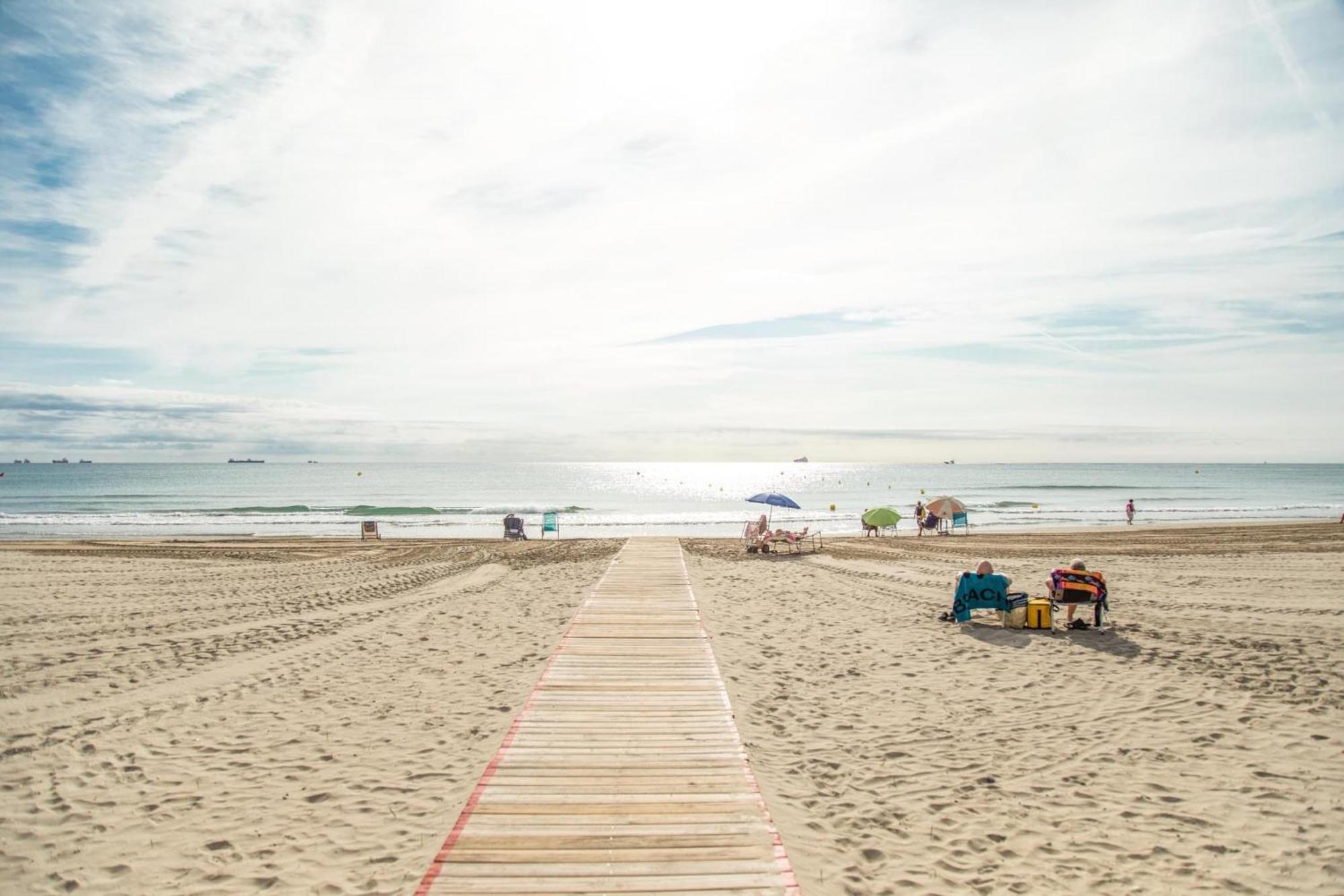 Apartbeach Novelty Climatizado Y Vistas Playa Apartment